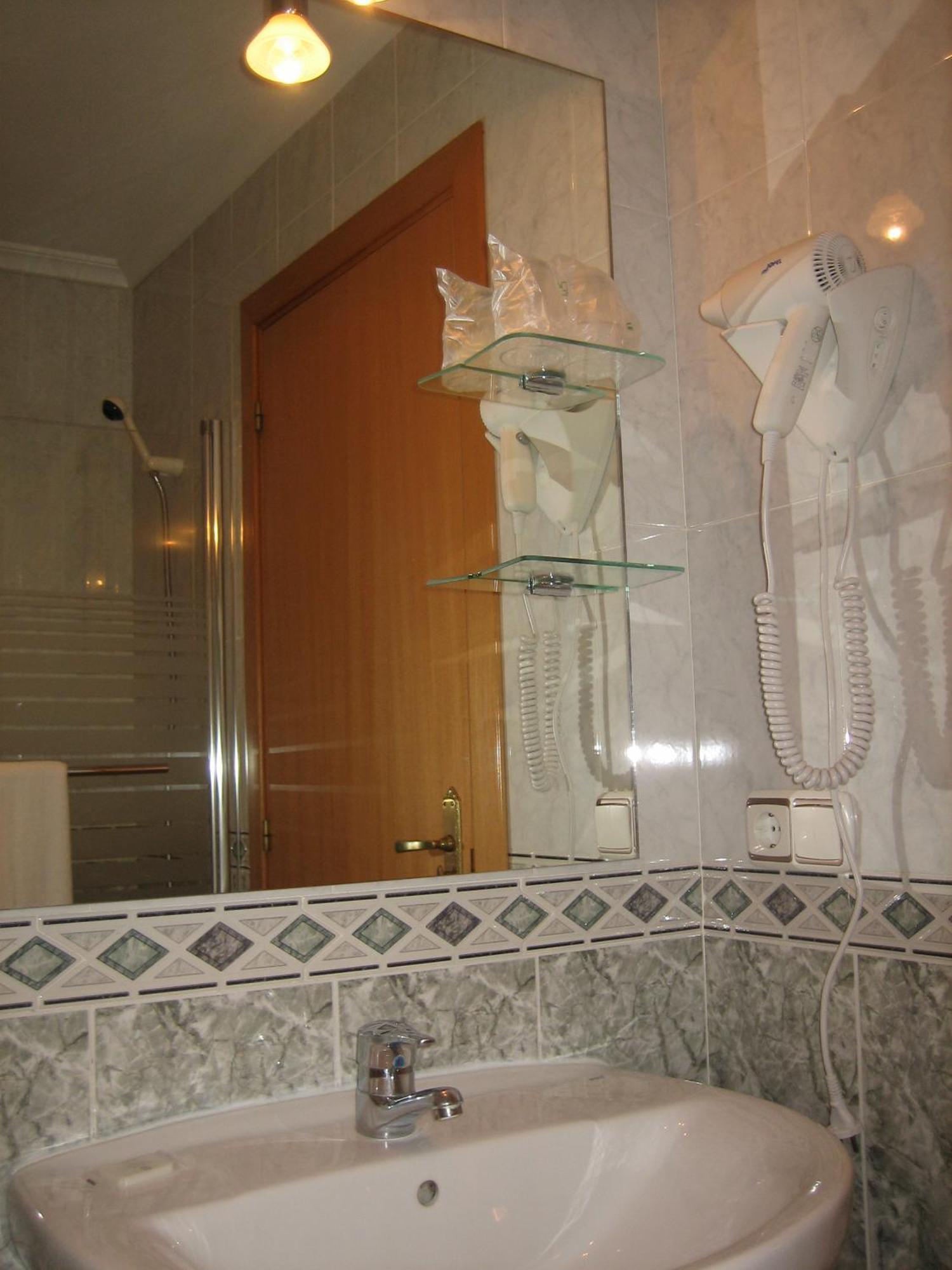 Hostal Madruga Έλτσε Εξωτερικό φωτογραφία