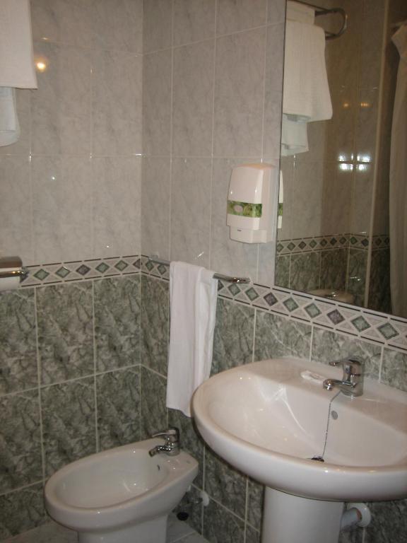 Hostal Madruga Έλτσε Δωμάτιο φωτογραφία